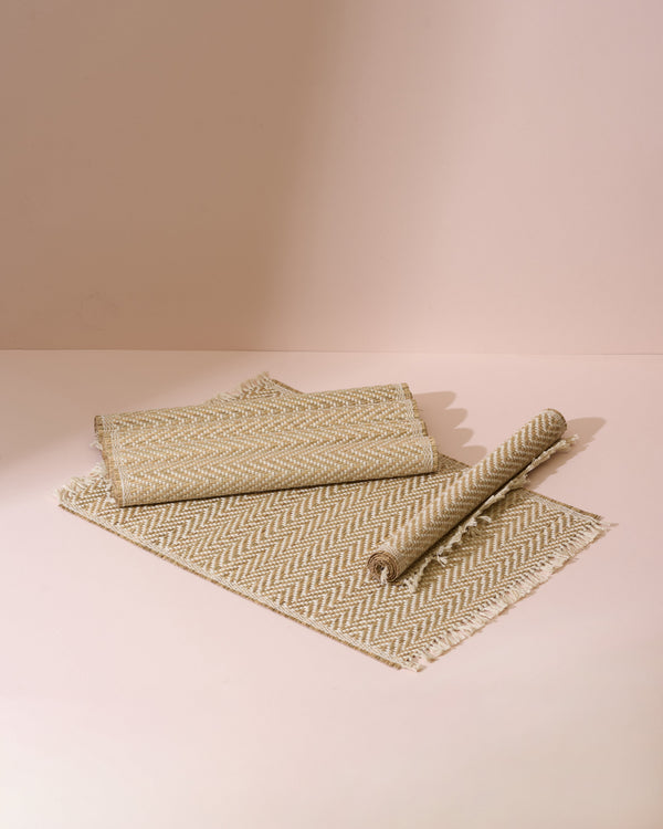 Beige herringbone Madurkathi placemat with frayed edges, set of 6